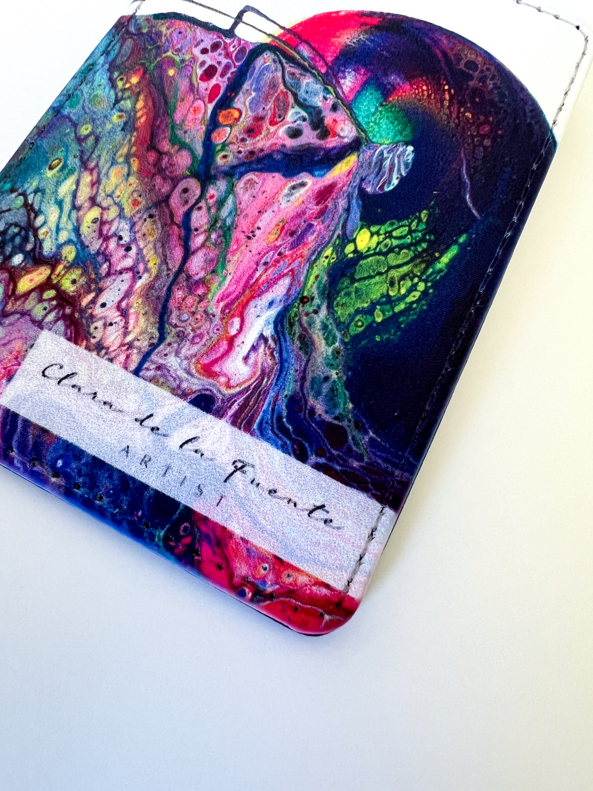 The Kiss Luggage Art Tag